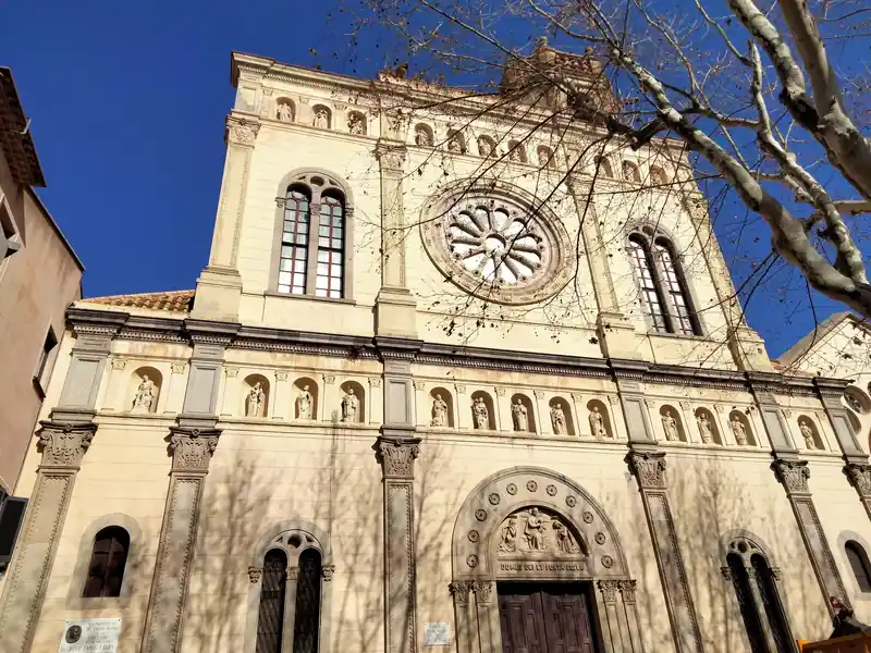 Fachada de la basílica de Santa Maria de Mataró